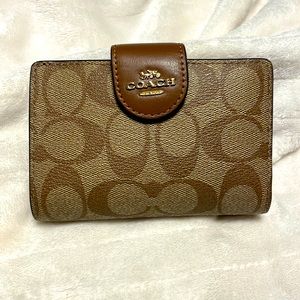 Authentic Coach Wallet